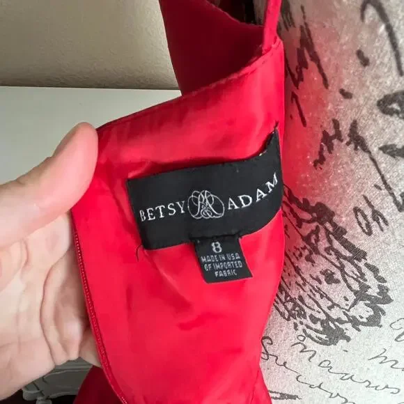 Red ball gown - Picture 7 of 7